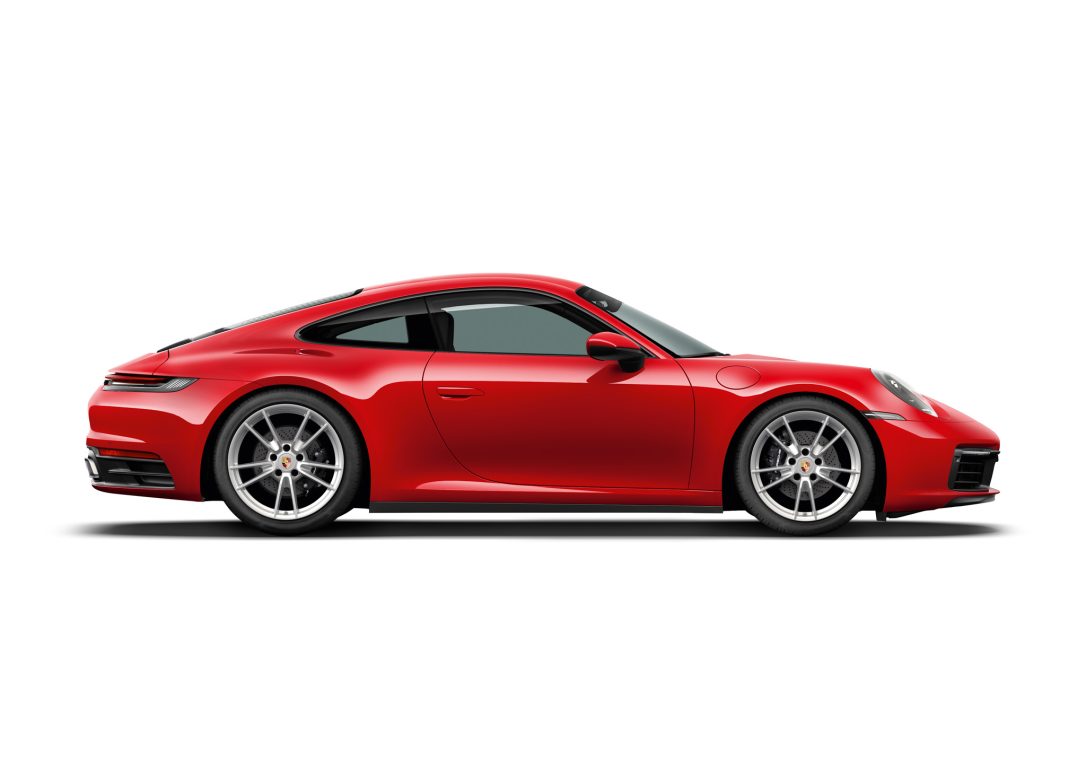 Punainen Porsche 911 Carrera Coupe sivuprofiili