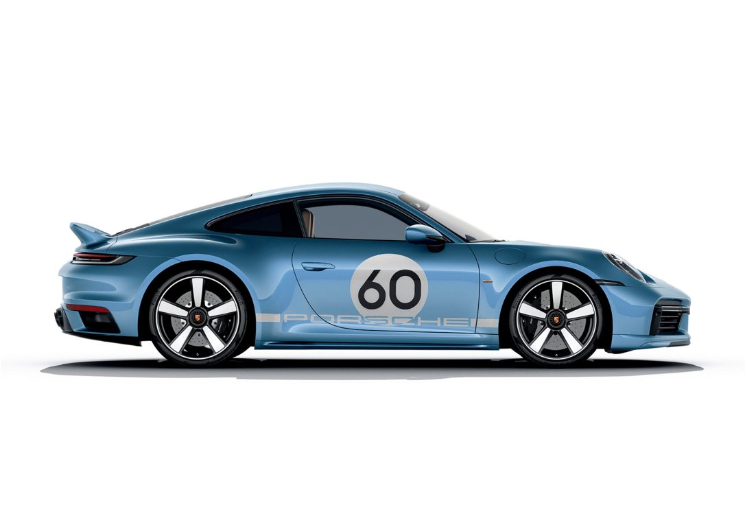 Sininen Porsche 911 Sport Classic